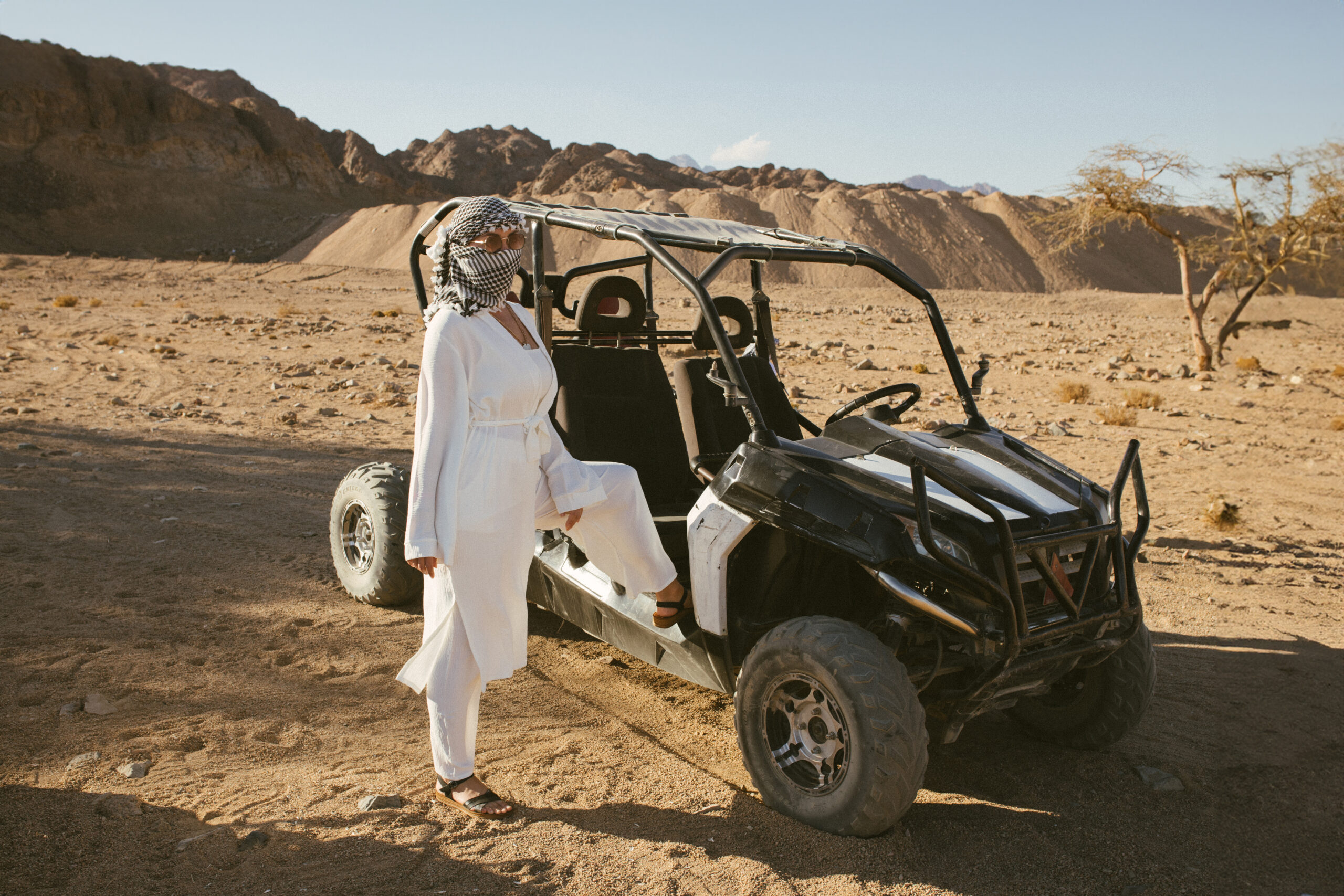 "Private dune buggy safari in Hurghada – off-road adventure in the Eastern Desert at sunrise or sunset"